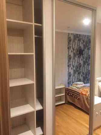 Оренда Квартира 3-кімнатна, 5/5 поверх на ул. Антона Цедика Київ