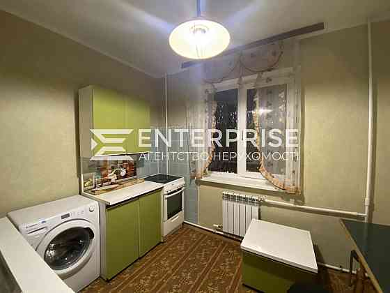 Оренда Квартира 1-кімнатна, 10/14 поверх на вул. Бахмачская Kiev