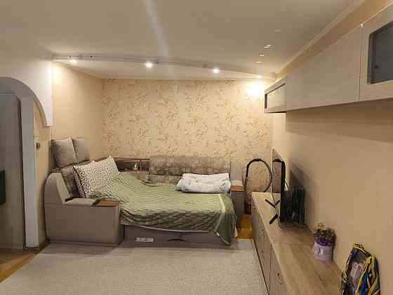 Продаж Квартира 2-кімнатна, 6/9 поверх на Донецкое шоссе, 116 Dnipro