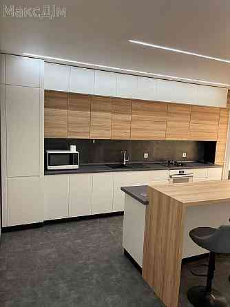 Оренда Будинок 6-кімнатний на вул. Бічна 