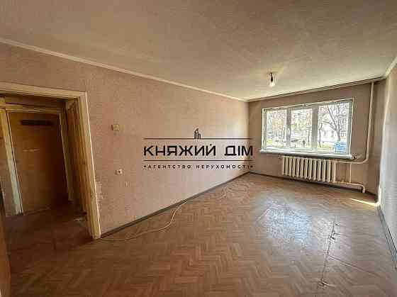 Продаж Квартира 2-кімнатна, 1/9 поверх на Заслонова Константина ул. Київ