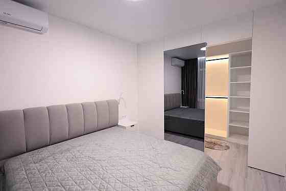 Продаж Квартира 1-кімнатна, 10/16 поверх на Заболотного Академіка вул., д. 148в Kiev