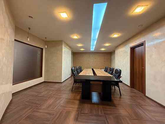 Оренда офісне приміщення на Литературная ул., 1а поверх - 1/19 Odessa