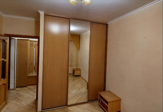 Оренда Квартира 2-кімнатна, 14/18 поверх на Харківське шосе, 56 Киев