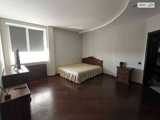 Оренда Квартира 2-кімнатна, 11/24 поверх на Миколи Амосова, 4 Kiev