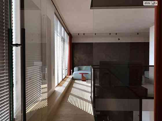 Продаж Квартира 3-кімнатна, 11/11 поверх на вул. В'ячеслава Чорновола L'viv