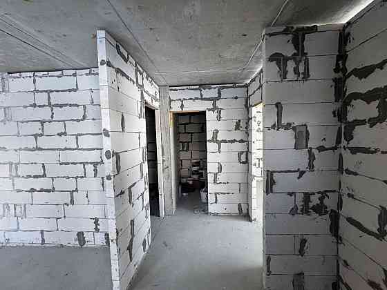 Продаж Квартира 1-кімнатна, 1/8 поверх на вул. Дубенська Kremenets'