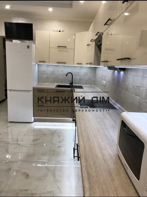 Оренда Квартира 2-кімнатна, 23/25 поверх на Пчелки Елены ул. Kiev - photo 1