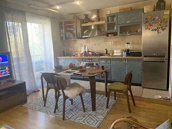 Оренда Квартира 3-кімнатна, 5/6 поверх на пр. Победы, 2 Київ