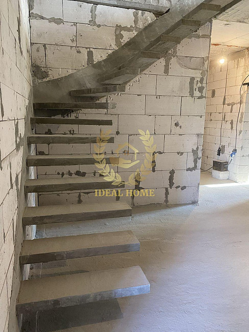 Продаж Будинок 6-кімнатний  - фото 2