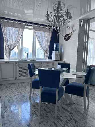 Продаж Квартира 3-кімнатна, 19/24 поверх на Дніпровська набережна, 25 Киев