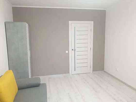 Оренда Квартира 3-кімнатна, 11/25 поверх на пер. Балтийский Київ