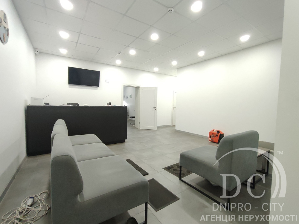 Продаж торгове приміщення на Січеславська Набережна вул., 16б поверх - 1/2 Дніпро - фото 1