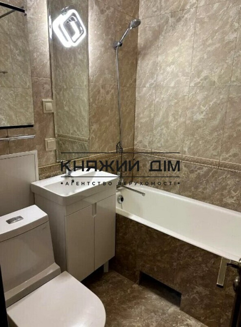 Продаж Квартира 3-кімнатна, 5/5 поверх на Уманская ул. Kiev - photo 8