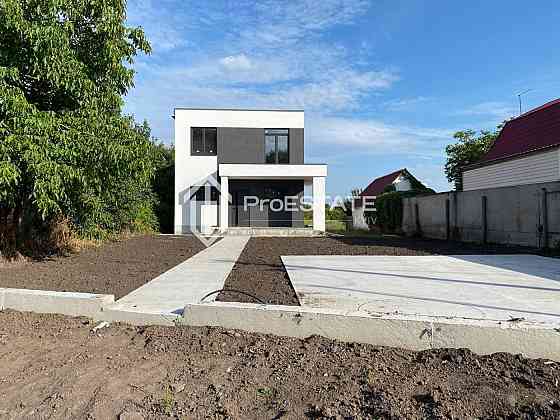 Продаж Будинок 4-кімнатний на вул. Берегова Гнідин