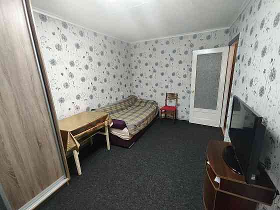 Оренда Квартира 1-кімнатна, 2/5 поверх на Івана Дзюби, 12а Київ