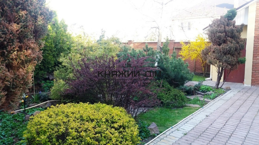 Предлагается на продажу дом в Лесниках 450 м2 и 15 соток с ландшафтным дизайном № 229517  - фото 2