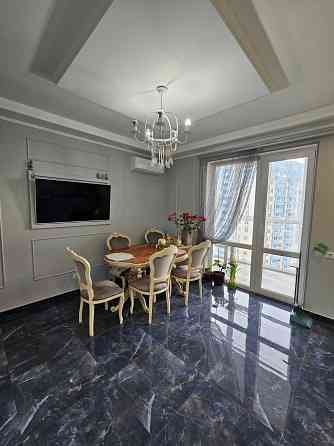 Продаж Квартира 2-кімнатна, 20/25 поверх на Воскресенська вул., д. 18а Kiev