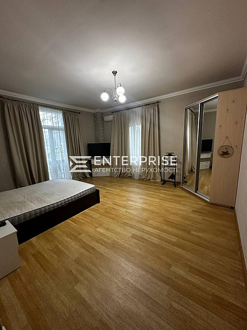 Продаж 2-поверховий Будинок з ділянкою 3.55 сот 254.7 кв.м 7+ кімн. на Продольна 1 вул. Киев - изображение 8