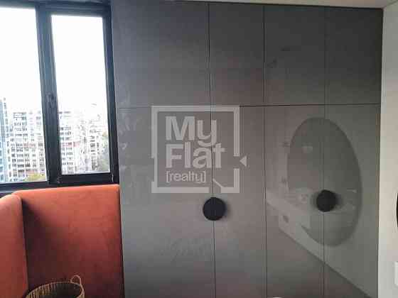 Продаж Квартира 2-кімнатна, 13/20 поверх на вул. Андрія Верхогляда Київ