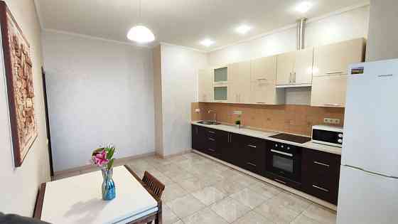 Продаж Квартира 1-кімнатна, 20/23 поверх на Лаврухіна Миколи вул., д. 12 Киев