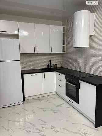 Продаж Квартира 3-кімнатна, 10/16 поверх на Івана Виговського вул., д. 10Е Київ