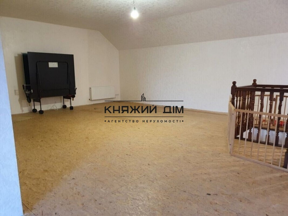 БЕЗ КОМИССИИ!!! Продажа отличного 3-х уровневого таунхауса в с. Новое. № 2211350 Нове - фото 17