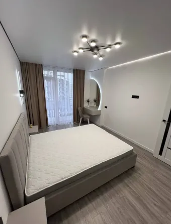 For sale 1-room Apartment 39 sq.m Family plaza Ivano-Frankivs'k