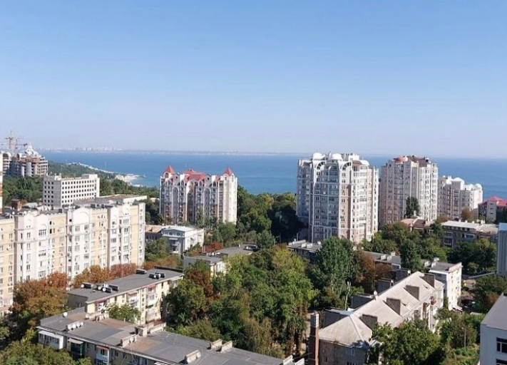 Просторная 3-комнатная квартира с видом на море — Французский бульвар / Довженко Одеса - фото 3