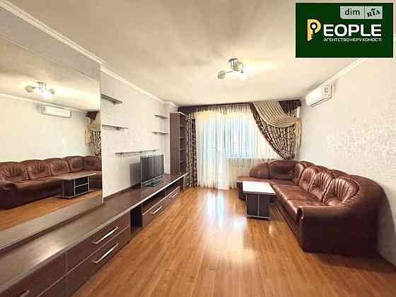 Оренда Квартира 3-кімнатна, 22/28 поверх на вул. Анни Ахматової, 13 Київ