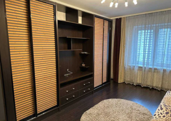 Оренда Квартира 1-кімнатна, 12/23 поверх на О. Пчілки, 2-Б Київ