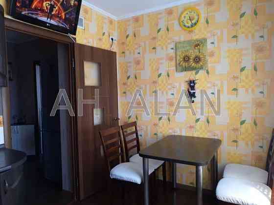 Продаж Будинок 3-кімнатний на Руденко Лариси вул., 3А Kiev