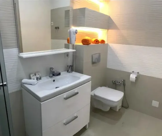 Продаж 1к Квартира 46 кв.м КАМАНИНА Одеса