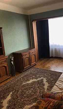 Оренда Квартира 3-кімнатна, 8/9 поверх на Бучми, 7 Киев