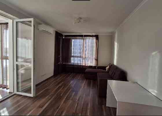 Оренда Квартира 2-кімнатна, 18/24 поверх на улица Заречная, д.1 Київ