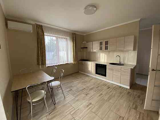 Оренда Будинок на вул. Бризова Odessa