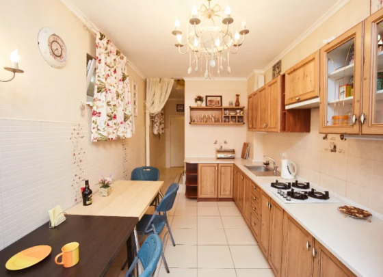 Продам 4-х этажный дом у моря (195 Причал, ул.Черноморского казачества) Одеса