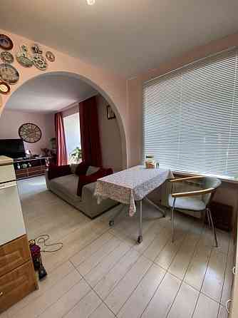 Продаж Квартира 4-кімнатна, 1/9 поверх на Хоткевича Г. вул., 44 Івано-Франківськ