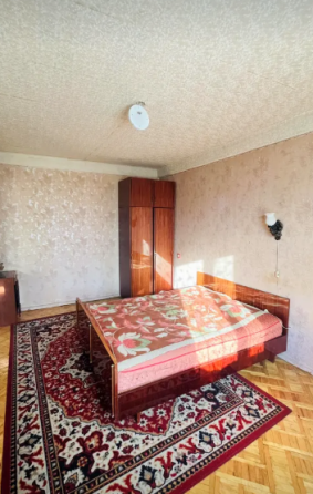 Оренда Квартира 2-кімнатна, 5/5 поверх на Воскресенський проспект, 30 Киев