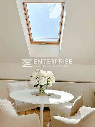 Продаж Квартира 3-кімнатна, 7/8 поверх на вул. Юрія Липи Київ