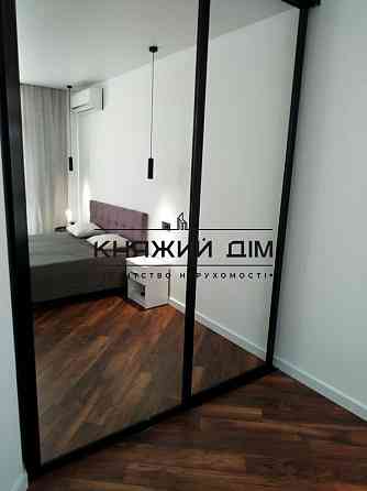 Оренда Квартира 1-кімнатна, 17/25 поверх на Предславинская ул. Kiev