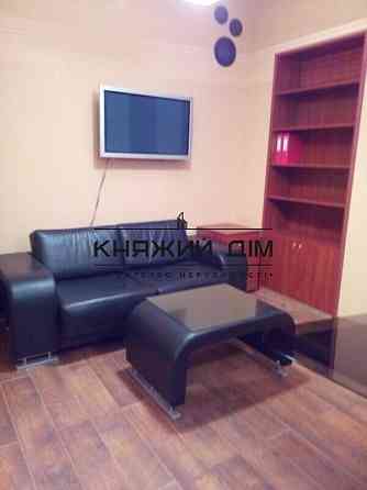 Оренда офісне приміщення на Лютеранская ул. поверх - 1/4 Київ