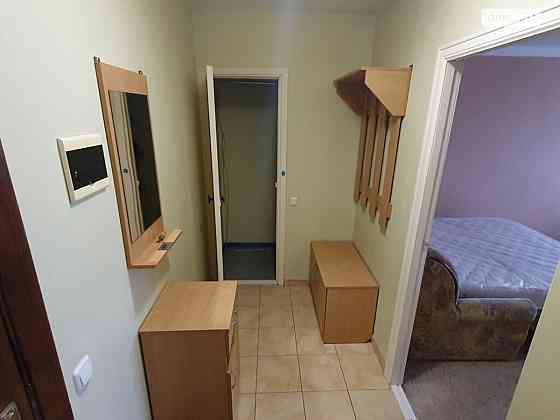 Оренда Квартира 1-кімнатна, 16/16 поверх на Гонгадзе Георгія, 26а Kiev