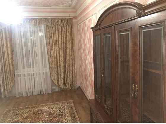Продаж Квартира 3-кімнатна, 1/2 поверх на Родини Глаголєвих вул., д. 5 Kiev