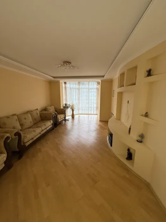 Продаж Квартира 3-кімнатна, 9/18 поверх на Здановскої, 58а Київ