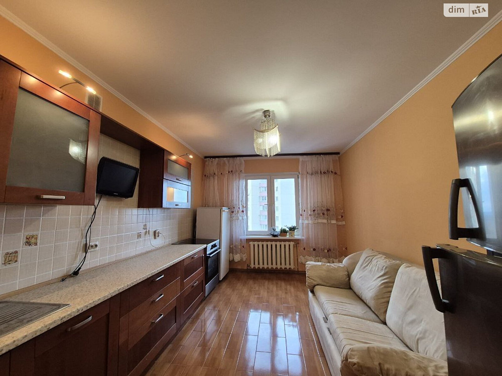 Продаж Квартира 3-кімнатна, 19/25 поверх на Милославська вул., д. 4 Киев - изображение 1