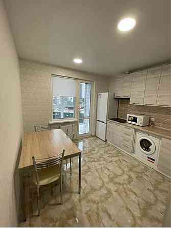 Оренда Квартира 2-кімнатна, 2/27 поверх на Вишняківська, 4 Киев