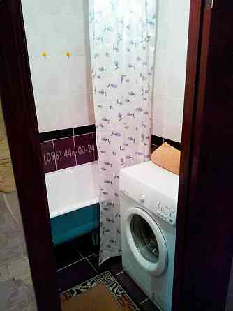 Оренда Квартира 2-кімнатна, 5/10 поверх на Ревуцького, 8 Київ