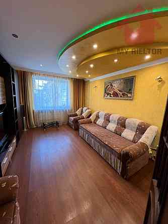 Продаж Квартира 2-кімнатна, 4/5 поверх на Володимирська Ужгород