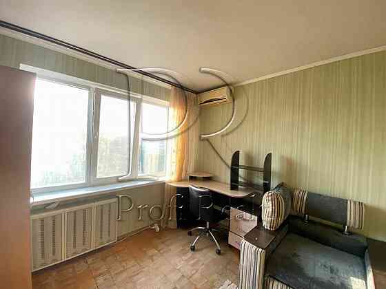 Оренда Квартира 1-кімнатна, 8/16 поверх на Вахтанга Кікабідзе вул. (Булгакова),, 15-А Київ